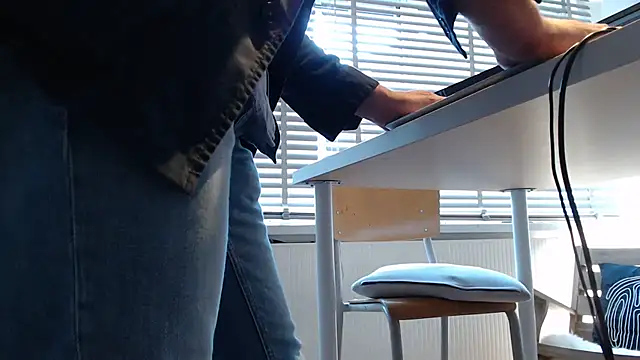 papiculo86 online show from March 19, 2025, 4:24 pm