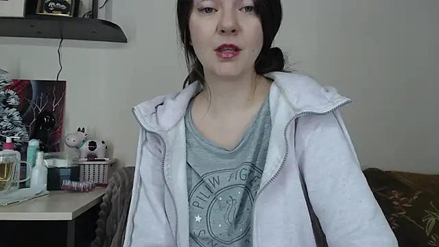 SugarTati online show from February 17, 2026, 6:49 pm