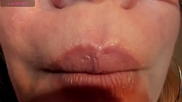 Johana bbw online show from November 26, 2025, 8:09 pm