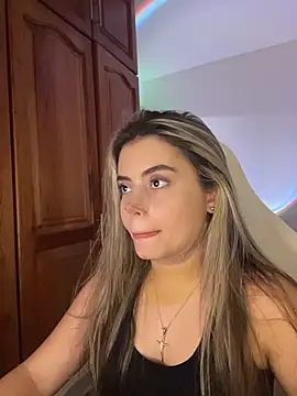 Miss valeriaa online show from July 1, 2026, 8:42 pm
