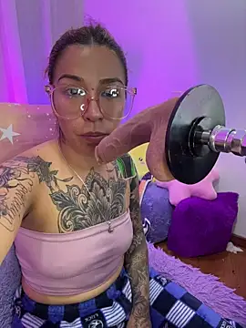 Snapshot of _antonella_dreamss chatting on June 19, 2026, 7:52 pm antonella dreamss online show from June 19, 2026, 7:52 pm
