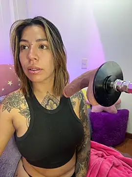 Snapshot of _antonella_dreamss chatting on September 17, 2025, 9:33 am  antonella dreamss online show from September 17, 2025, 9:33 am