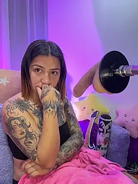 Snapshot of _antonella_dreamss chatting on December 2, 2025, 8:27 am antonella dreamss online show from December 2, 2025, 8:27 am