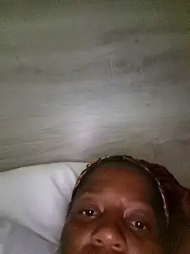 Galcraze online show from March 18, 2025, 9:21 pm