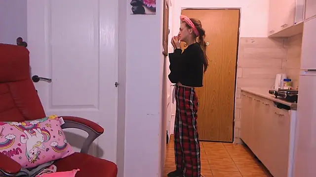 simyhvn online show from January 17, 2026, 5:11 am