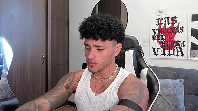 Alessandro Vanni online show from December 19, 2025, 2:41 pm