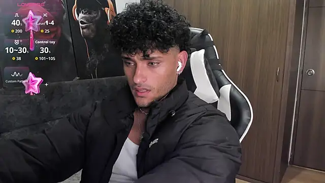 Alessandro Vanni online show from November 12, 2025, 10:46 pm