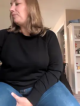 Canadian BBW online show from October 24, 2025, 7:57 pm