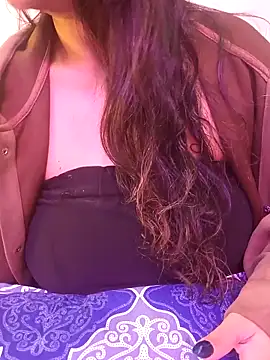 Snapshot of indian_passion chatting on February 7, 2026, 3:42 pm indian passion online show from February 7, 2026, 3:42 pm