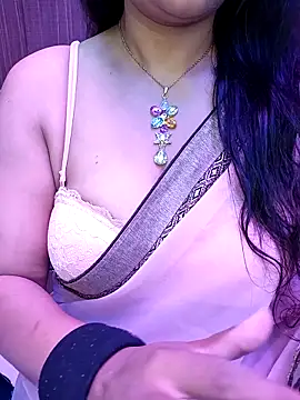 Snapshot of indian_passion chatting on December 18, 2025, 5:28 pm indian passion online show from December 18, 2025, 5:28 pm