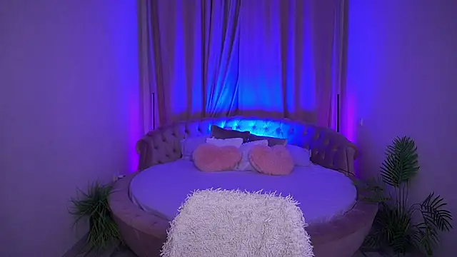 GraceCandy online show from November 11, 2025, 9:31 pm