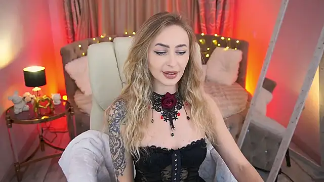 Snapshot of GraceCandy chatting on May 18, 2026, 2:22 pm GraceCandy online show from May 18, 2026, 2:22 pm