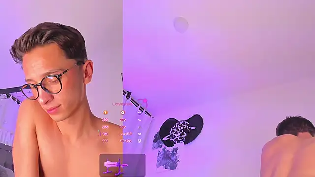 Snapshot of Thiago_jones chatting on February 13, 2025, 12:02 am Thiago jones online show from February 13, 2025, 12:02 am
