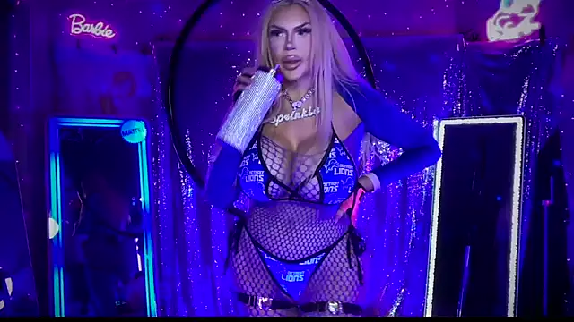 bimbotwerkqueen online show from January 19, 2025, 7:36 am