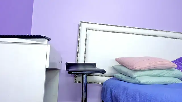 Snapshot of Angel_Avni chatting on October 14, 2025, 2:28 pm Angel Avni online show from October 14, 2025, 2:28 pm
