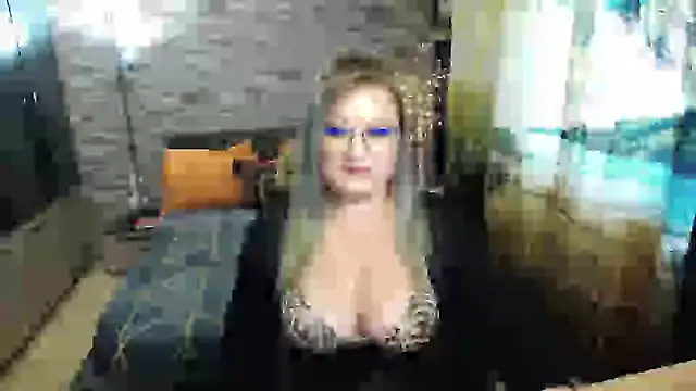 Snapshot of Nimphotease chatting on September 15, 2025, 7:20 am Nimphotease online show from September 15, 2025, 7:20 am