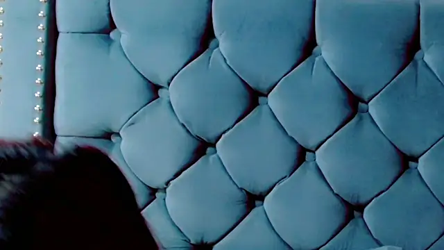 Snapshot of Imannejulienne chatting on October 14, 2025, 1:28 am Imannejulienne online show from October 14, 2025, 1:28 am