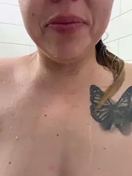 Blueskiiis3 online show from December 19, 2025, 2:19 pm