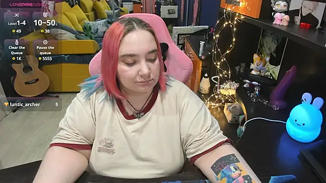 Snapshot of Softie_Sofy chatting on February 28, 2025, 7:26 am Softie Sofy online show from February 28, 2025, 7:26 am
