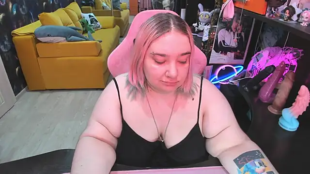 Softie Sofy online show from June 30, 2026, 2:44 am