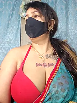 cute-tanvi online show from December 15, 2025, 1:33 am