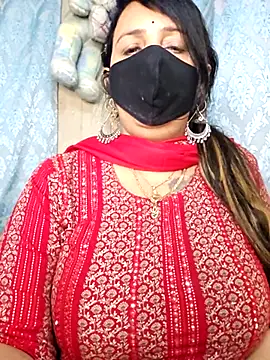 cute-tanvi online show from February 23, 2026, 12:28 pm