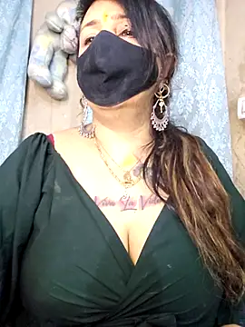 cute-tanvi online show from March 5, 2026, 1:13 am