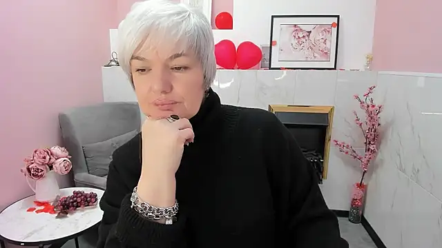 Snapshot of CarmenSoft chatting on February 22, 2026, 8:32 pm CarmenSoft online show from February 22, 2026, 8:32 pm