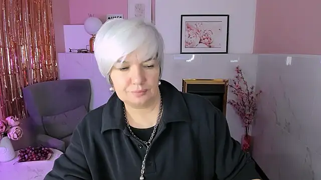 Snapshot of CarmenSoft chatting on January 13, 2026, 8:46 pm CarmenSoft online show from January 13, 2026, 8:46 pm