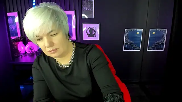 Snapshot of CarmenSoft chatting on December 22, 2025, 8:42 pm CarmenSoft online show from December 22, 2025, 8:42 pm