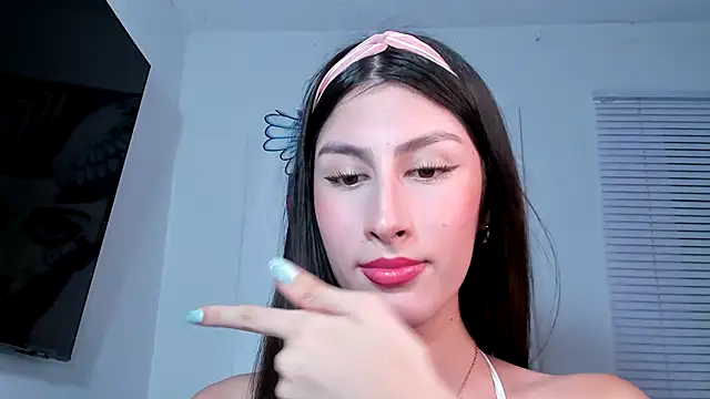 valeria gonzales  online show from March 8, 2025, 11:39 pm