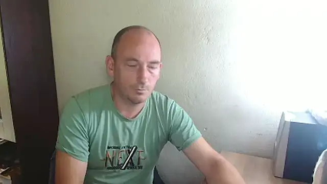 Johan   Barker online show from October 22, 2025, 12:59 pm