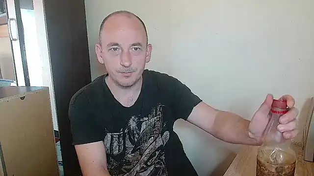 Johan   Barker online show from March 25, 2026, 12:48 pm