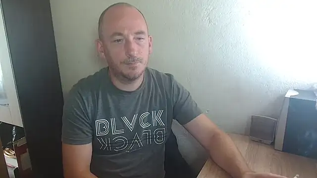 Johan   Barker online show from September 30, 2025, 10:43 am