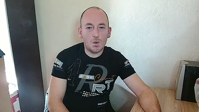 Johan   Barker online show from January 12, 2026, 12:01 pm