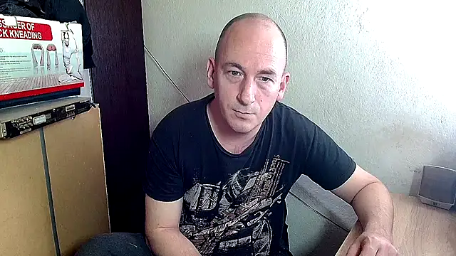 Johan   Barker online show from February 5, 2025, 2:26 pm