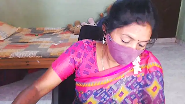 Snapshot of Novapol chatting on February 21, 2026, 5:37 pm Novapol online show from February 21, 2026, 5:37 pm