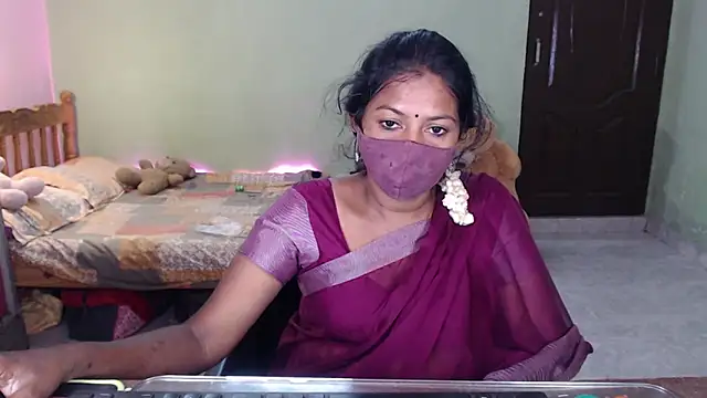 Snapshot of Novapol chatting on April 19, 2026, 1:45 pm Novapol online show from April 19, 2026, 1:45 pm