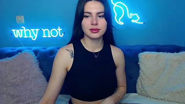 ViollinaLove online show from March 21, 2025, 5:43 am