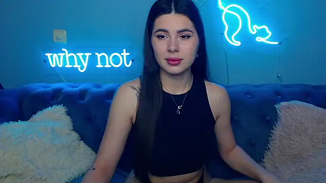 Snapshot of ViollinaLove chatting on February 13, 2026, 5:40 am ViollinaLove online show from February 13, 2026, 5:40 am