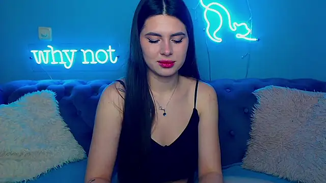 Snapshot of ViollinaLove chatting on February 2, 2026, 5:50 am ViollinaLove online show from February 2, 2026, 5:50 am