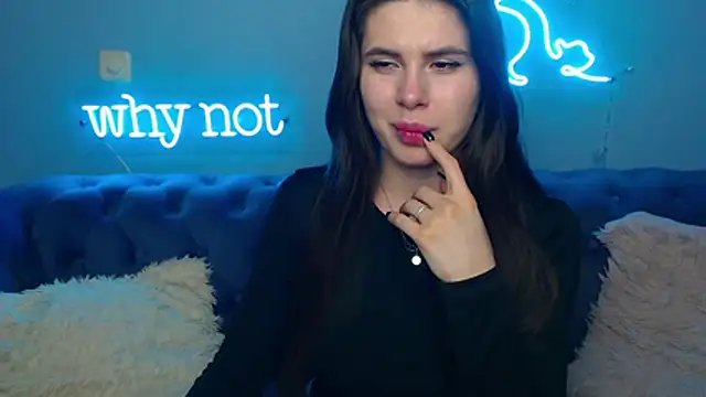 Snapshot of ViollinaLove chatting on February 21, 2026, 5:48 pm ViollinaLove online show from February 21, 2026, 5:48 pm