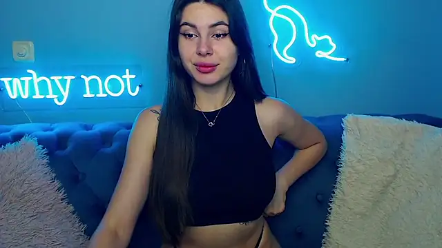 ViollinaLove online show from November 9, 2025, 5:44 am