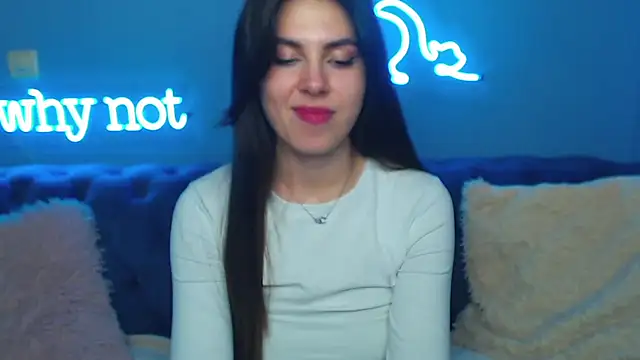 ViollinaLove online show from March 22, 2025, 2:47 pm