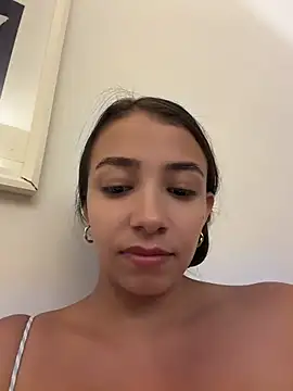 Snapshot of Hall_16 chatting on May 26, 2026, 7:23 pm Hall 16 online show from May 26, 2026, 7:23 pm