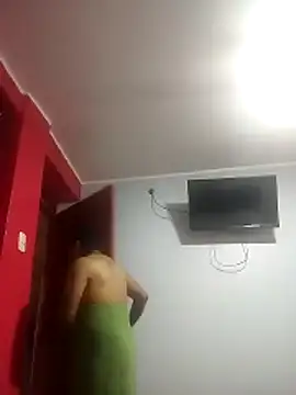 Snapshot of Pingon_Chocolate chatting on October 31, 2025, 2:46 pm Pingon Chocolate online show from October 31, 2025, 2:46 pm