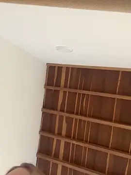 curchez  online show from December 18, 2025, 7:18 pm