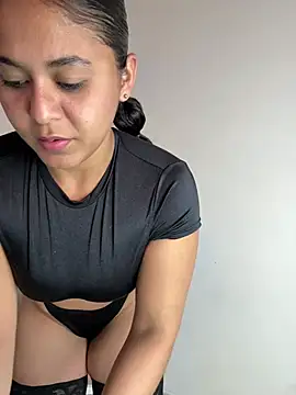 Snapshot of pleasureMyAss- chatting on February 12, 2026, 6:18 pm pleasureMyAss- online show from February 12, 2026, 6:18 pm