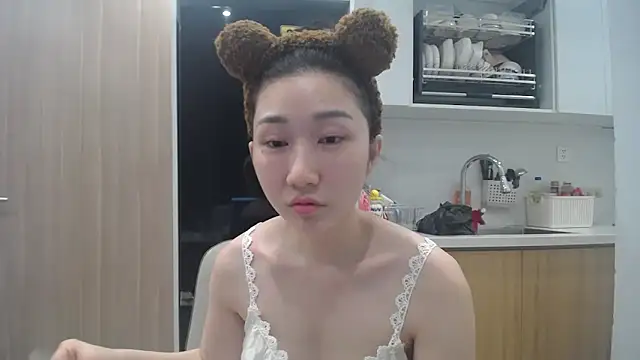 Snapshot of Asiagirll chatting on June 17, 2026, 3:22 pm Asiagirll online show from June 17, 2026, 3:22 pm