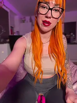 Snapshot of Pia_July_ chatting on January 10, 2025, 9:10 pm Pia July  online show from January 10, 2025, 9:10 pm